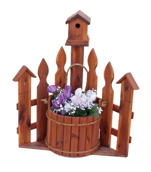 Amish Decorative Large Corner Picket Fence Planter with Wren House