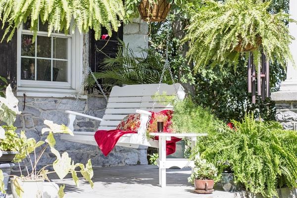 Amish Leisure Lawns Recycled Poly Curve Back Porch Swing