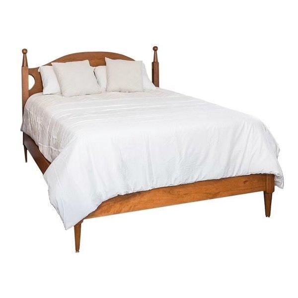 Amish Grosbeak Turned Post Bed with Low Footboard