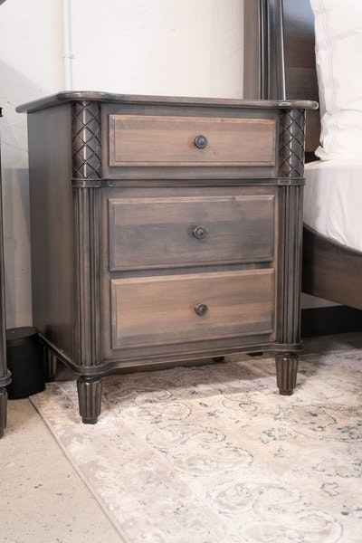 Amish 26 Wide Ornament 3-Drawer Night Stand