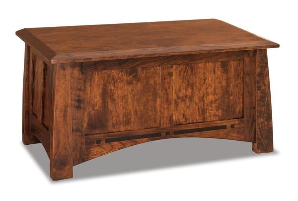 Amish Colorado Springs Mission 36 Blanket Chest with Cedar Bottom and Solid Wood Bowed Side Panels