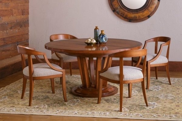 Amish 5-Piece Decatur Single Pedestal Dining Set