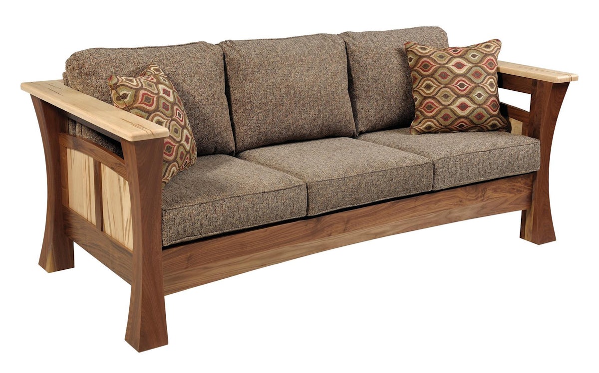 Мебель диваны деревянные. Деревянный диван с подушками. Диван из дерева с подушками. Диван на деревянном каркасе. Диван с деревянными подлокотниками.